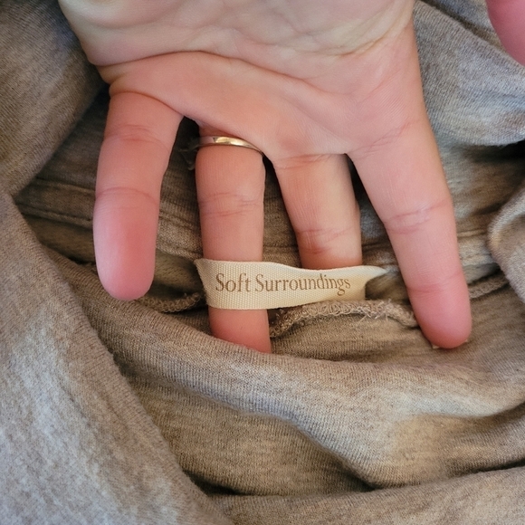 Soft Surroundings Women's Rayon Turtleneck Tunic Sweatshirt Top Size XS - Picture 6 of 8